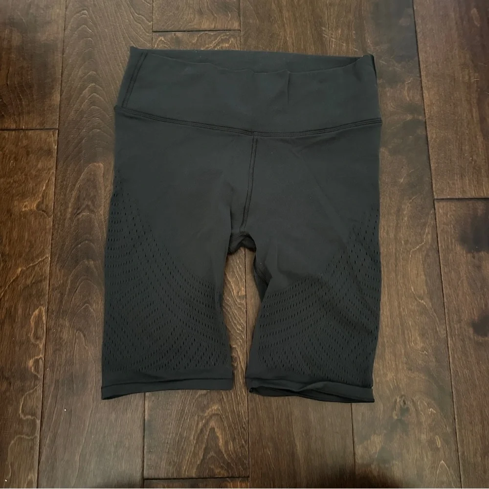 Lululemon Short - Picture 1 of 2